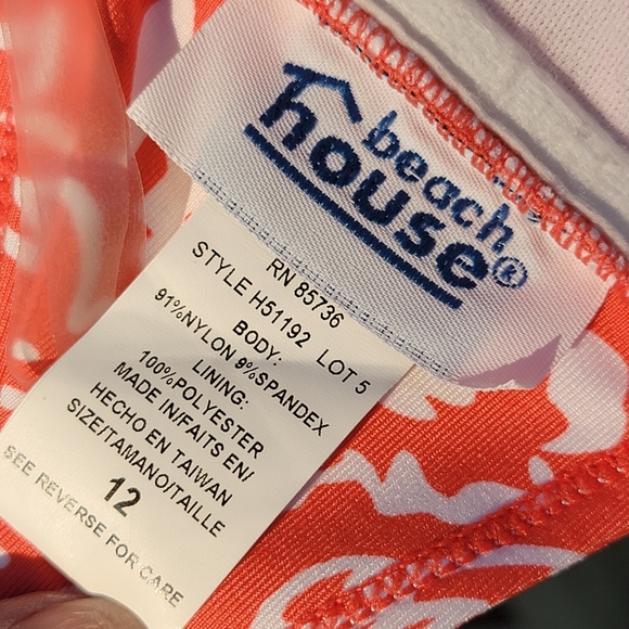 BEACH HOUSE ♡ Gorgeous Coral 'n White Strap(Less) Tie Back Adj Swimsuit 12 - Picture 16 of 17